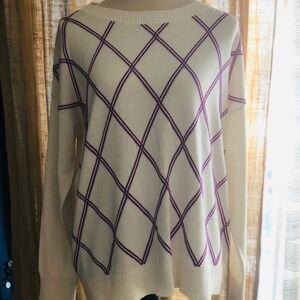 Banana Republic Creamy beige w/purple diamond pattern pullover sweater